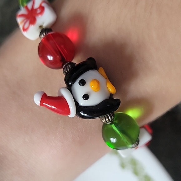 Christmas Bracelet - Picture 2 of 6